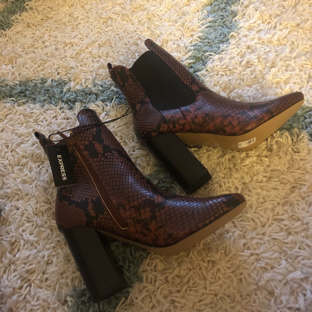 Express Booties